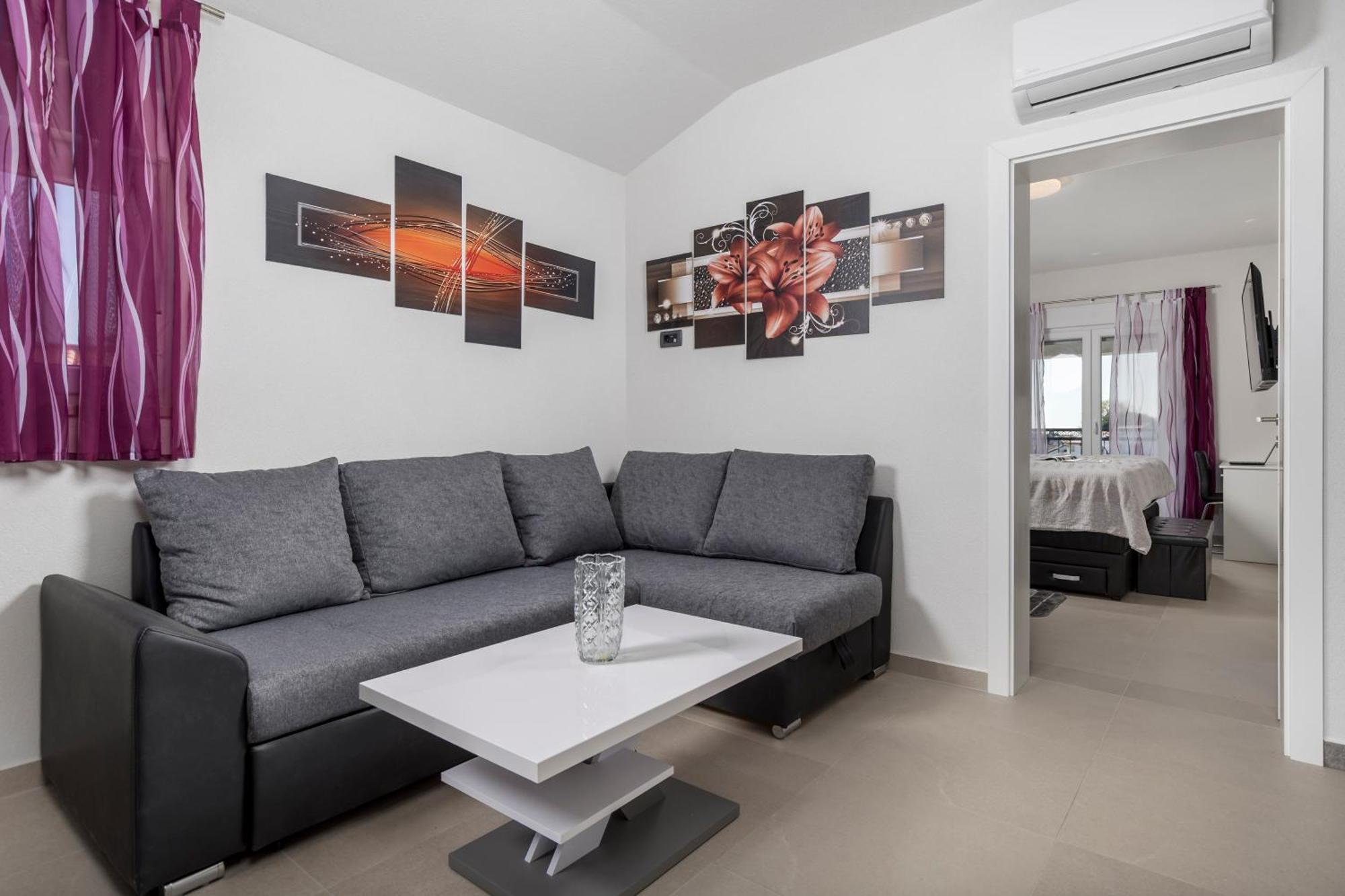 Adults Only Samantha By Irundo Apartman *